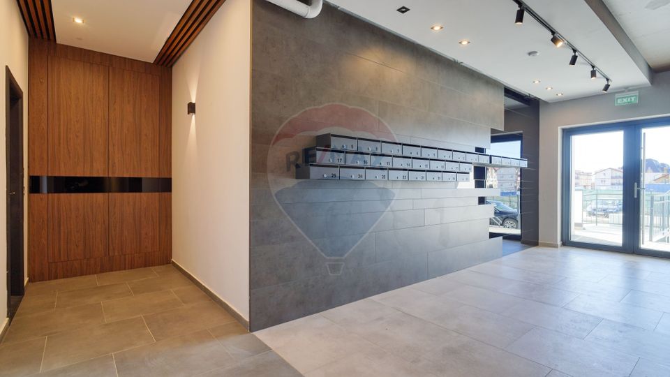 2 room Apartment for rent, Tractorul area