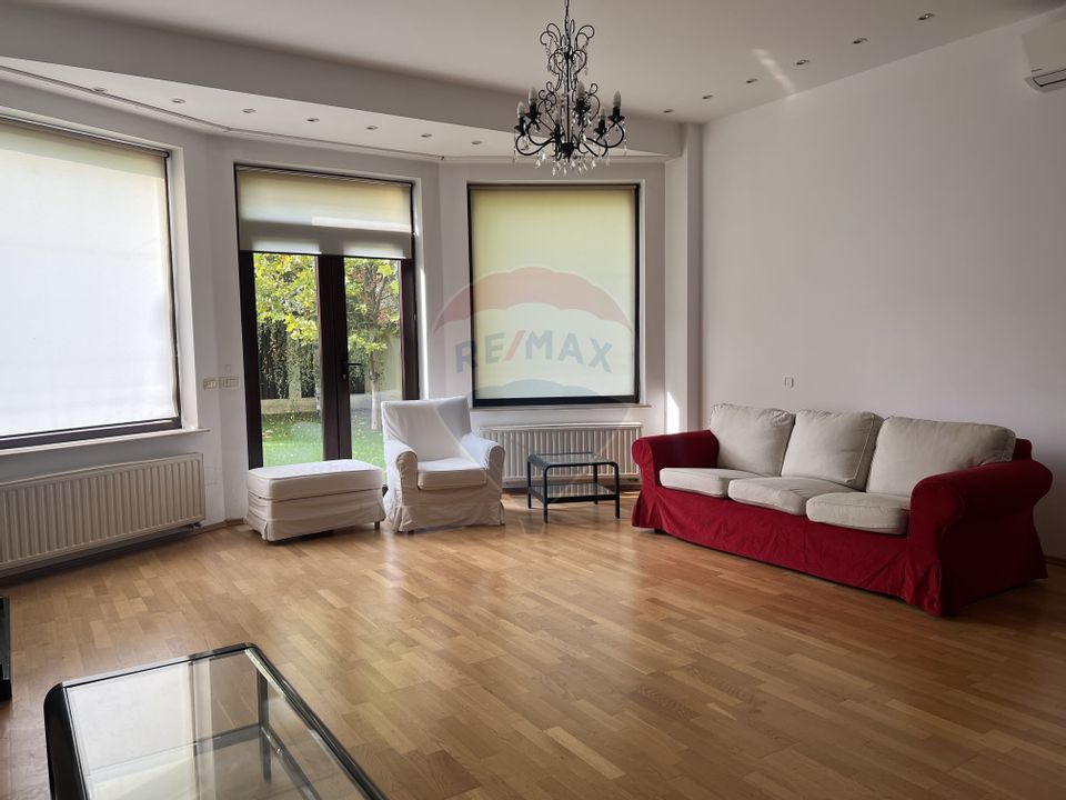 Casă / Vilă cu 5 camere de închiriat în zona Pipera