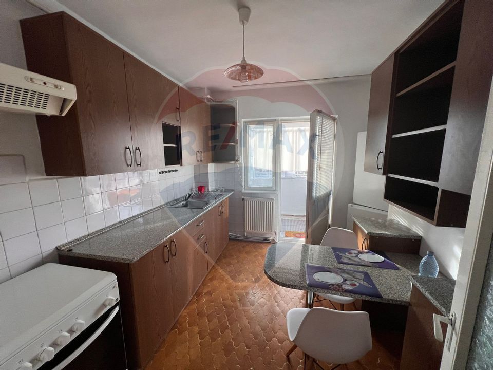 Apartament cu doua camere de inchiriat - ZONA ULTRACENTRALA-BACAU