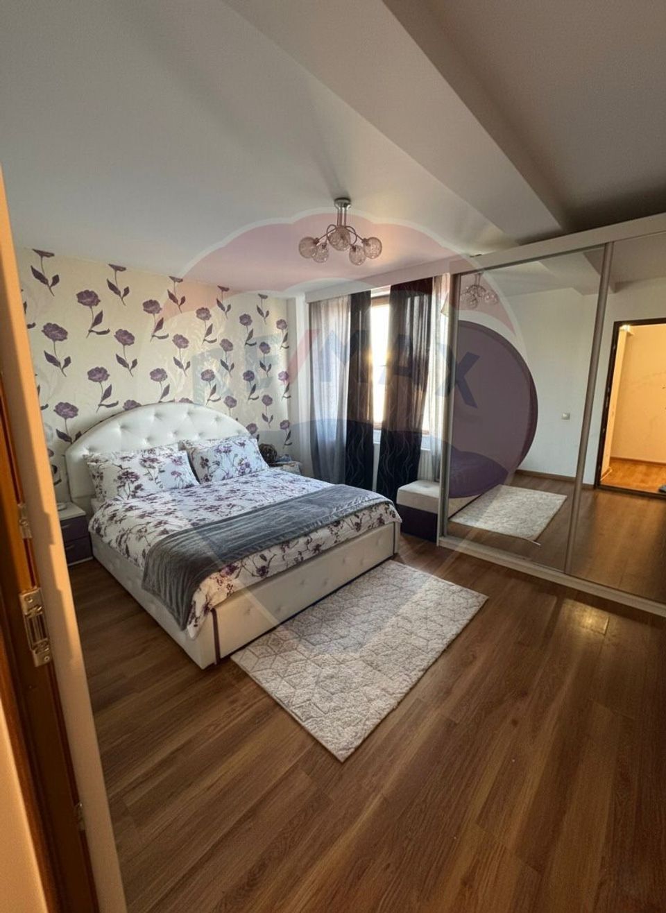 Casă / Vilă cu 5 camere de vânzare în zona Dorobantul