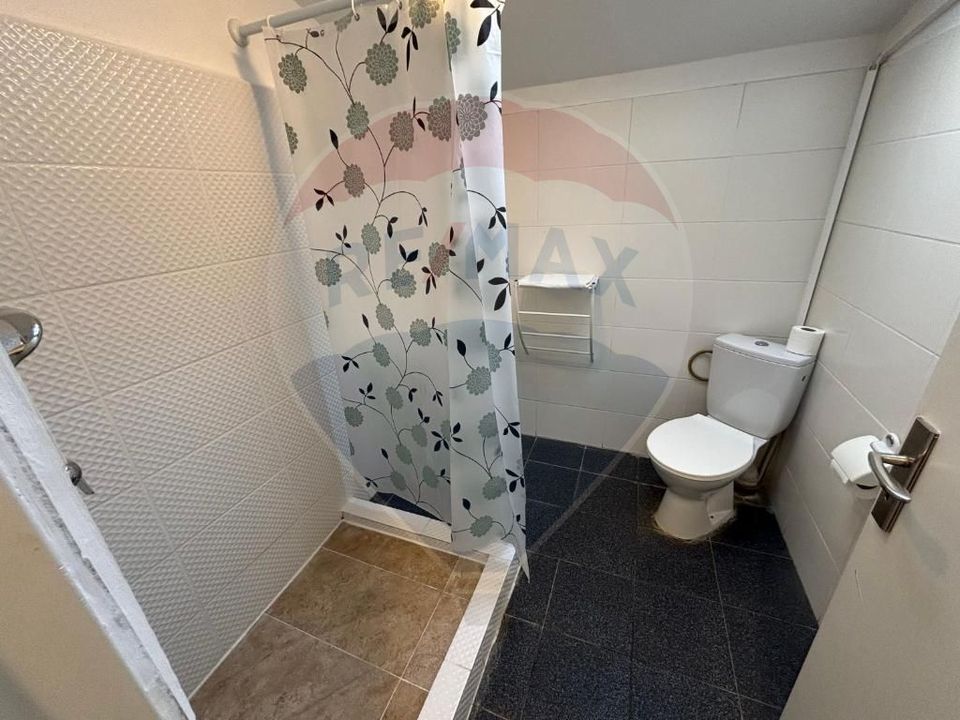 Hotel 29 camere de vânzare în zona P-ta Unirii