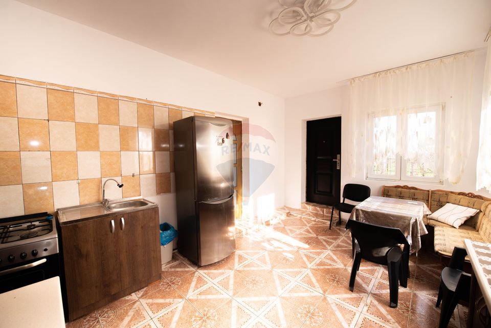 Casa individuala cu 6 camere de vanzare, Singureni, Cringuri, Giurgiu