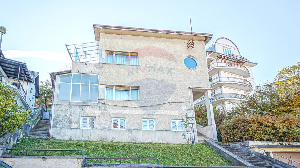 REZERVAT!Duplex cu aer burghez,  în vilă impunătoare pe Drumul Poienii