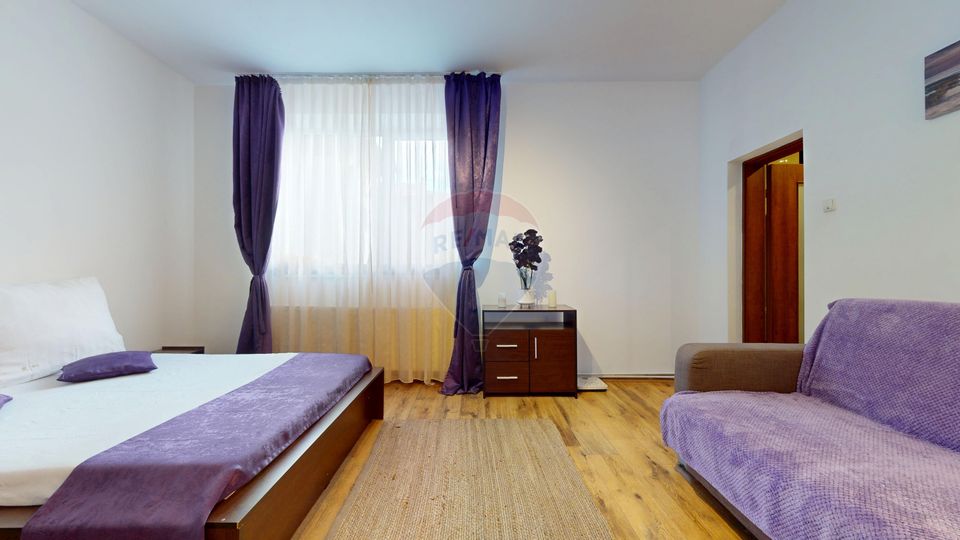 Apartament modern cu 3 camere în Centrul Istoric pe Republicii 44