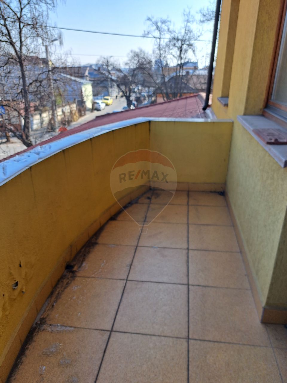 Spațiu de închiriat semicentral, 600 mp