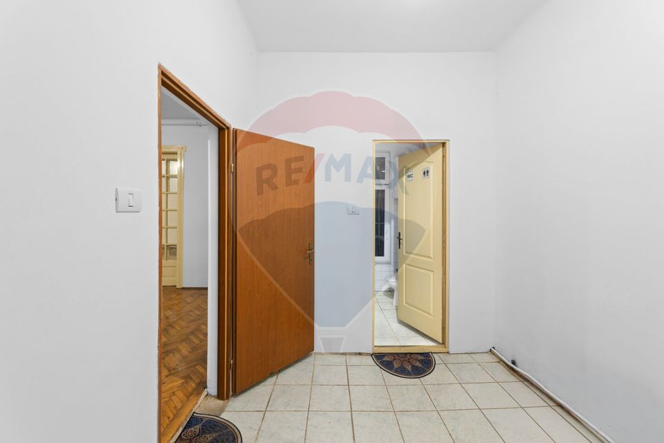 134sq.m Office Space for rent, Central area