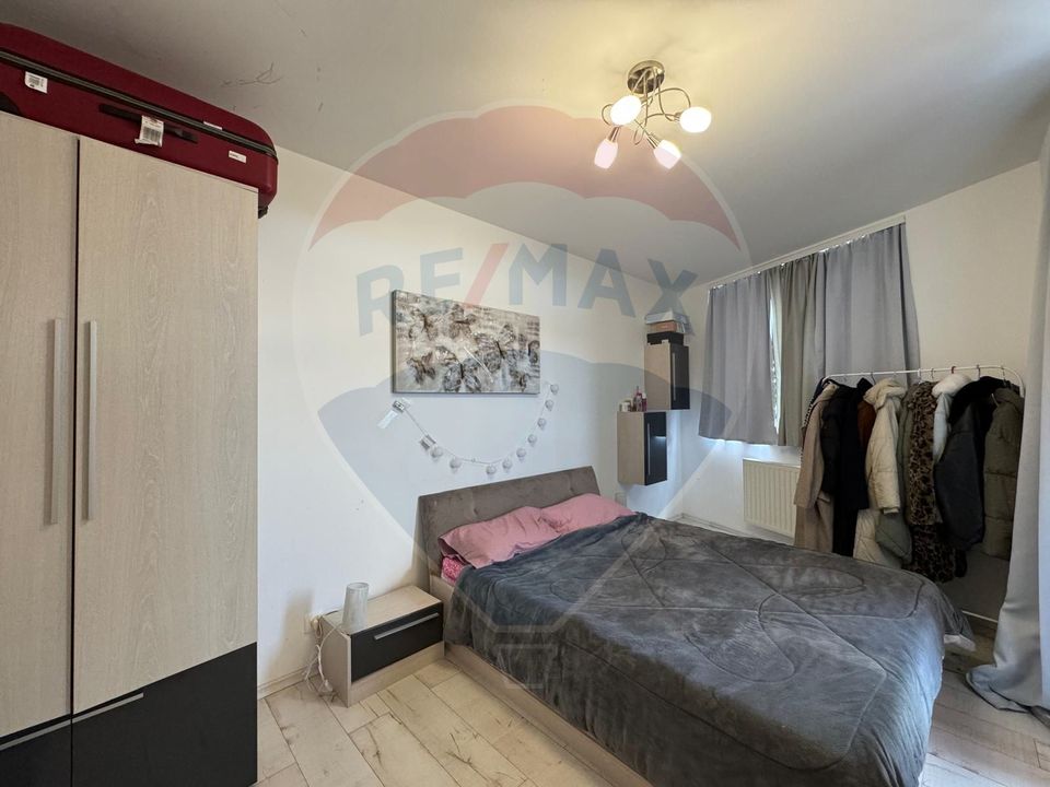 Apartament cu 3 camere  la ARED( cu loc de parcare)