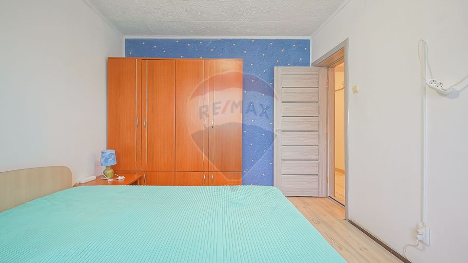 Apartament cu 3 camere de închiriat în zona Brasovul Vechi
