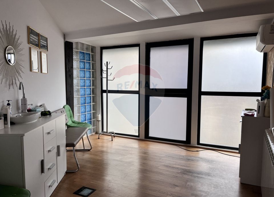 Vila de închiriat 6 camere Piata Victoriei