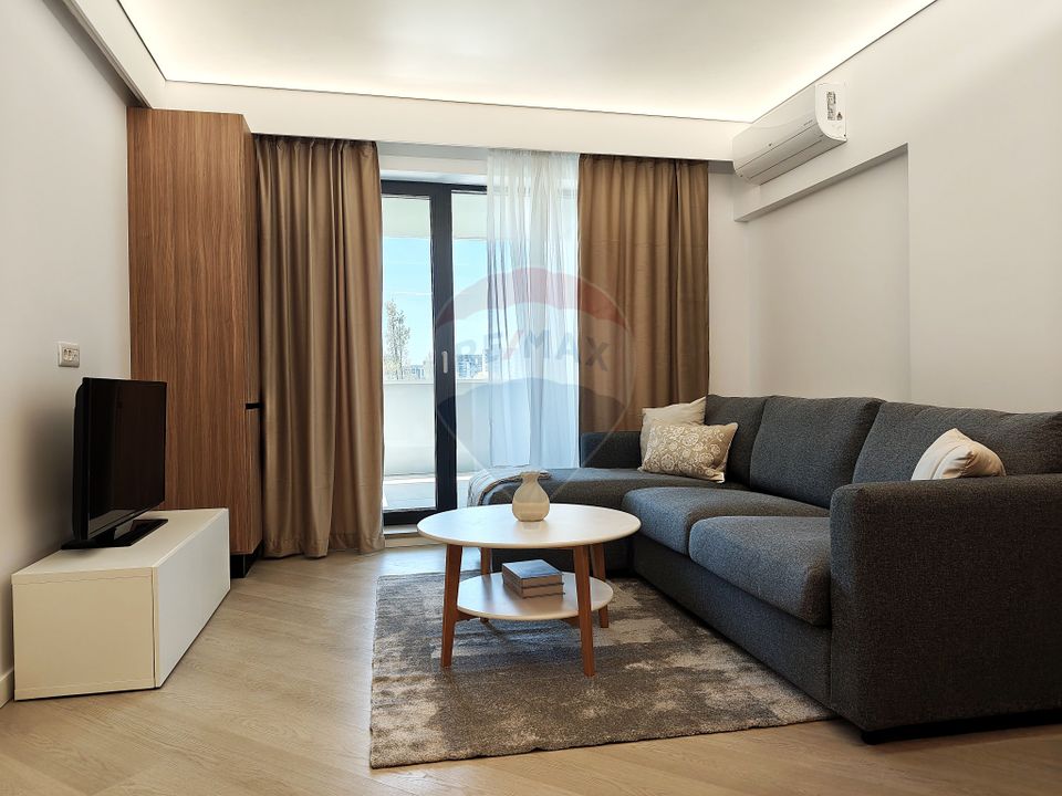 Apartament cu centrală și parcare de închiriat în Cortina North