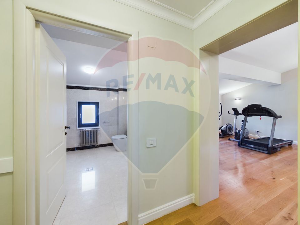 Unique Opportunity: Luxury House with Pool and Premium Finishes