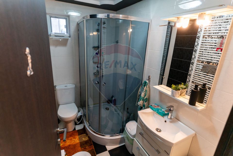 Casă / Vilă deosebita de vânzare, Hateg jud. Hunedoara