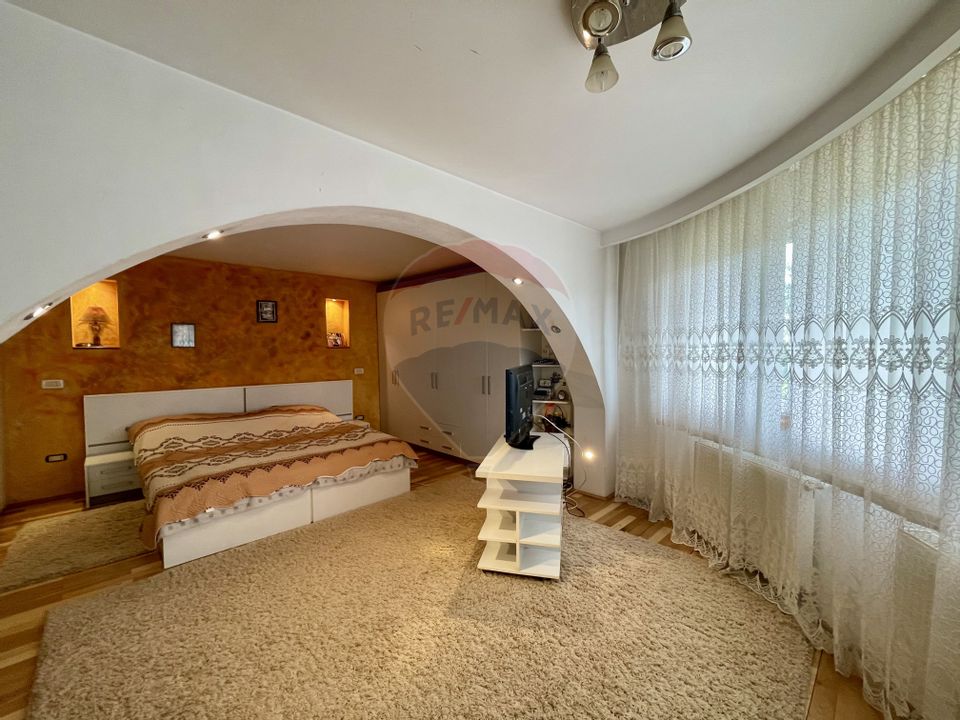 5 room House / Villa for sale