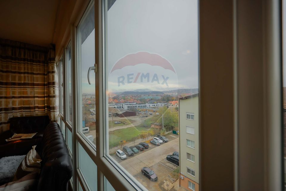 Apartament 3 camere, 2 băi, 91 mpu, lift, terasă mare, Prima Nufărul
