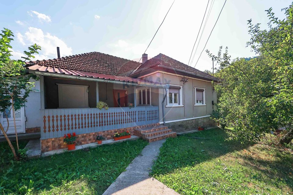 4 room House / Villa for sale