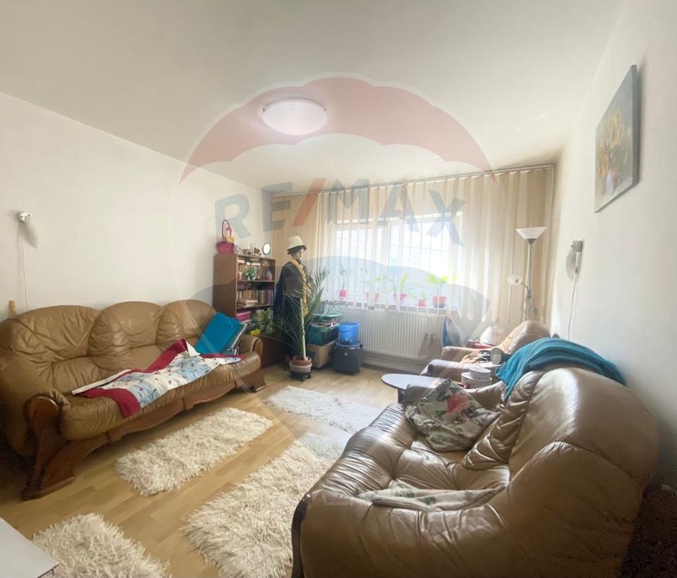 Apartment 3 rooms for sale Constanta, CET RMX91044 RE/MAX Romania