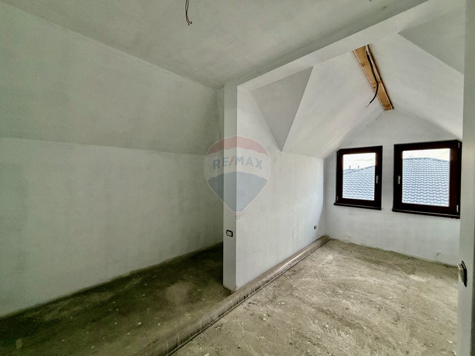 7 room House / Villa for sale, Est area