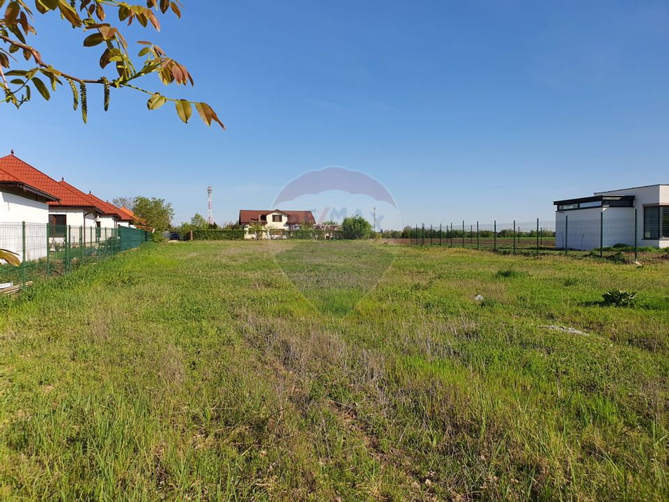 Land for constructions Moara Vlasiei near the forest