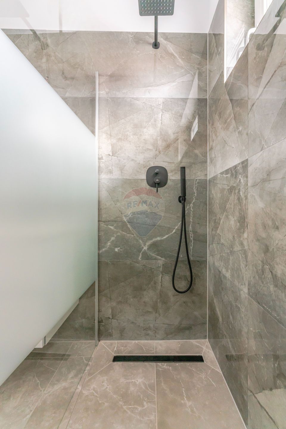 VILA BEST-  Casa individuala, noua, 4 camere, teren 527mp