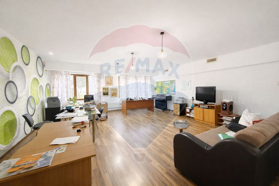 117.12sq.m Commercial Space for sale, Tomis II area