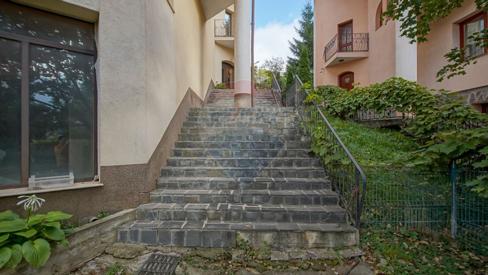 Casă / Vilă de vânzare – Strada Sitei nr. 42, Brașov