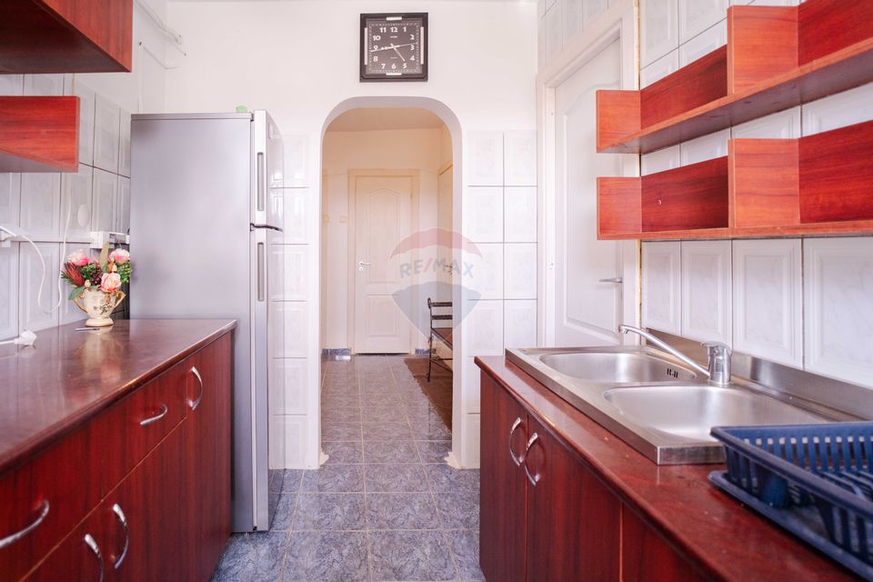 Apartament de închiriat cu 2 camere – Podu Roș - Bld. Socola