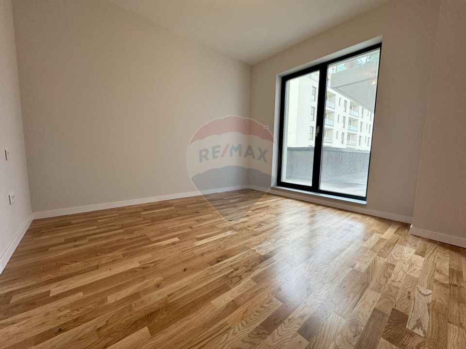 Apartament cu 3 camere de vânzare - Băneasa