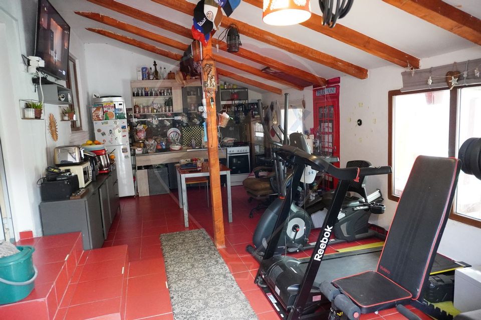 6 room House / Villa for sale