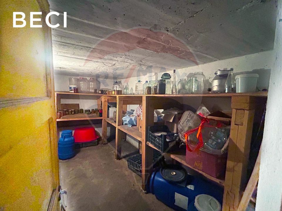 Casă din caramida cu 4 camere de vânzare in Bucumi MM langa DN