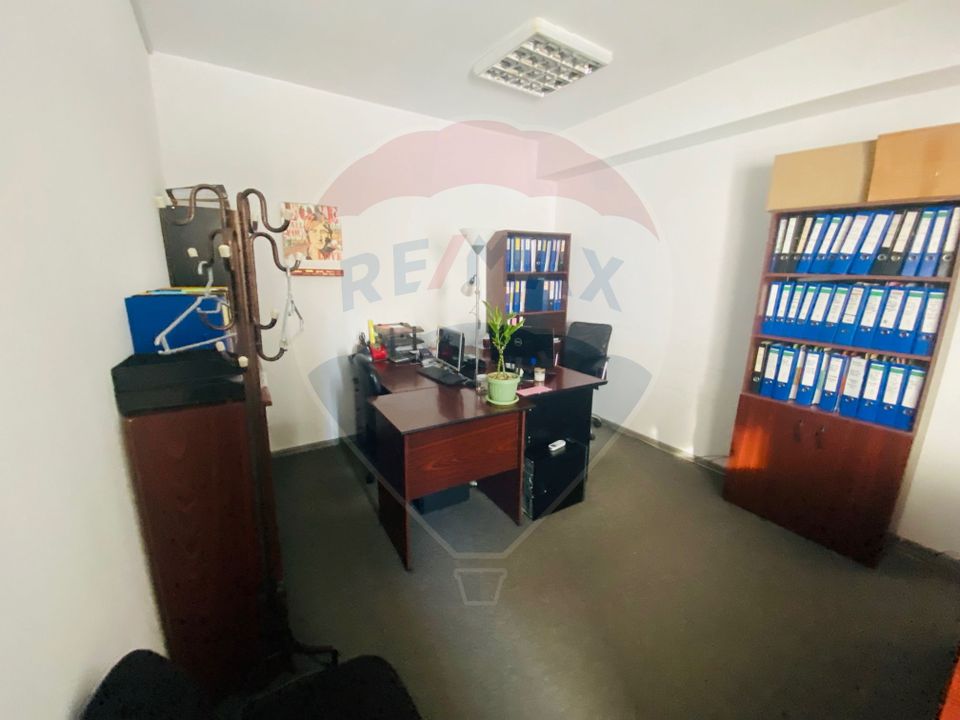 Spațiu birouri (4-5) de 130mp de închiriat în zona Calea Plevnei