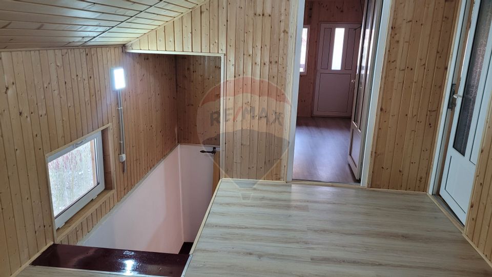 Casă / Vilă cu 4 camere de vânzare