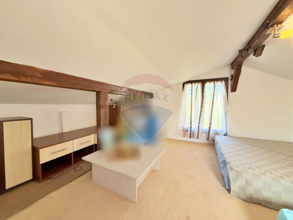 Cabană cu 2 camere de vânzare în zona 3 Insule