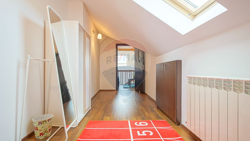 Apartament Premium cu Terasă Panoramică către Munții Bucegi!