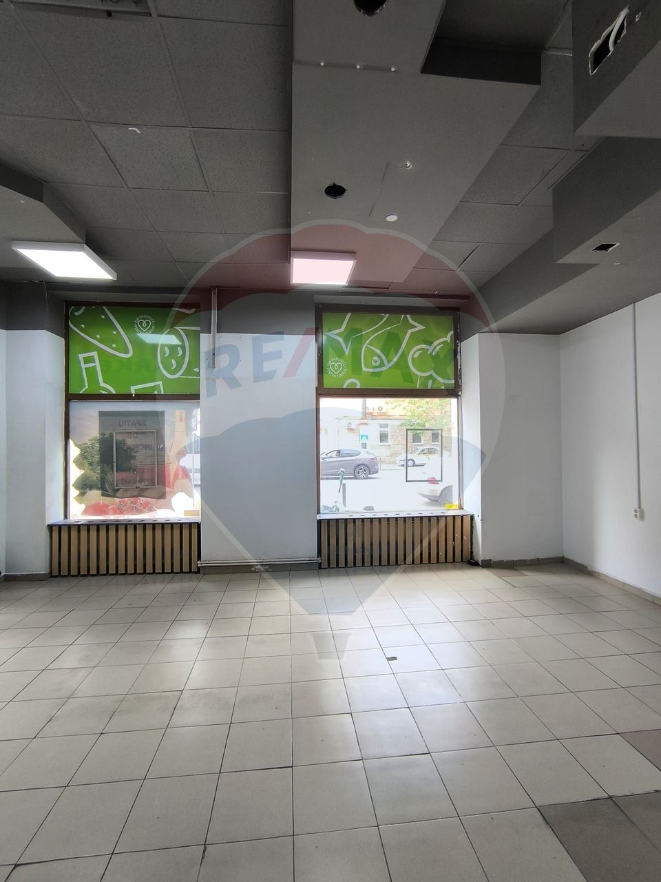 Spațiu comercial de vanzare