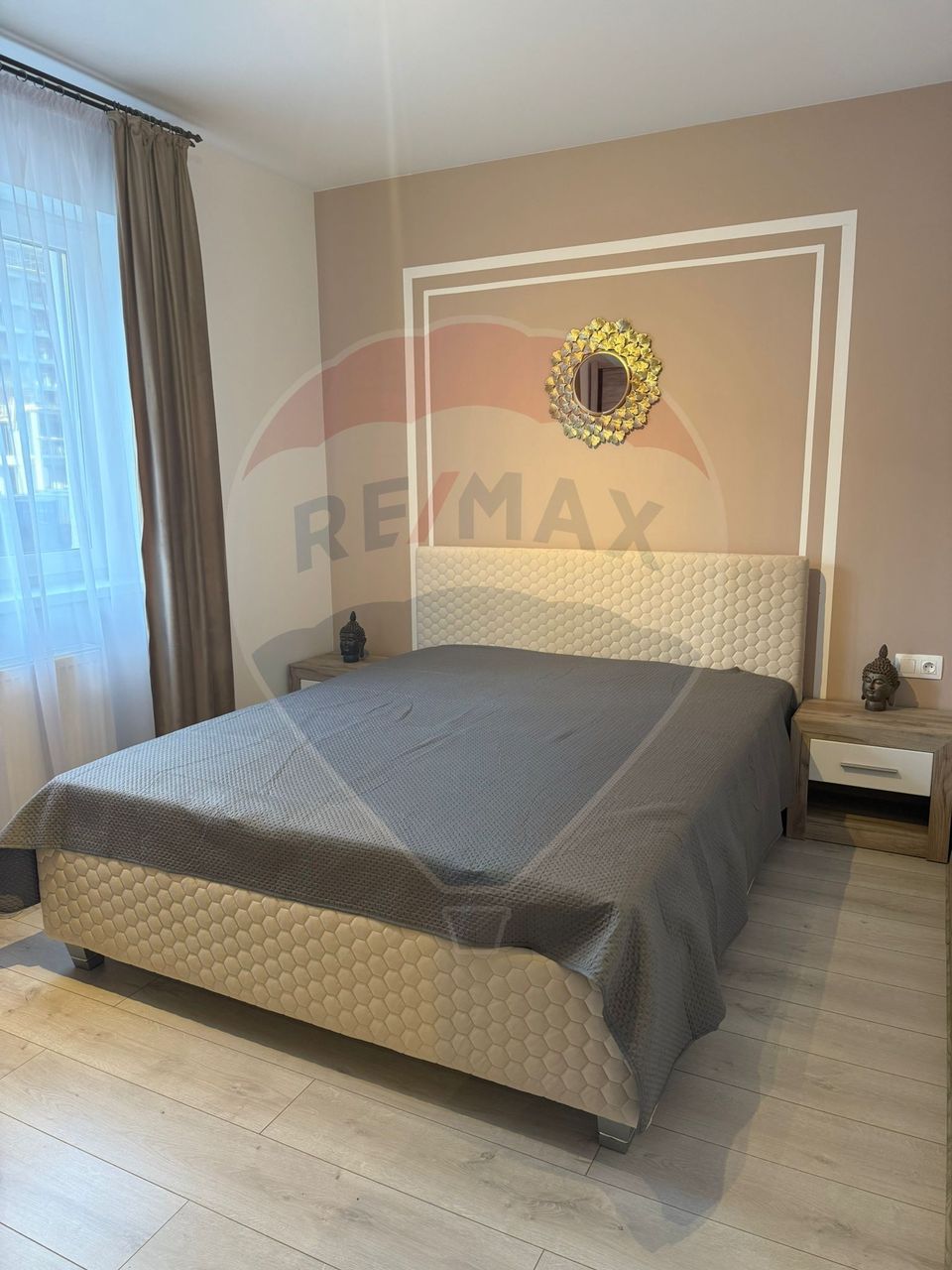 Apartament cu 3 camere, 2 bai și loc de parcare