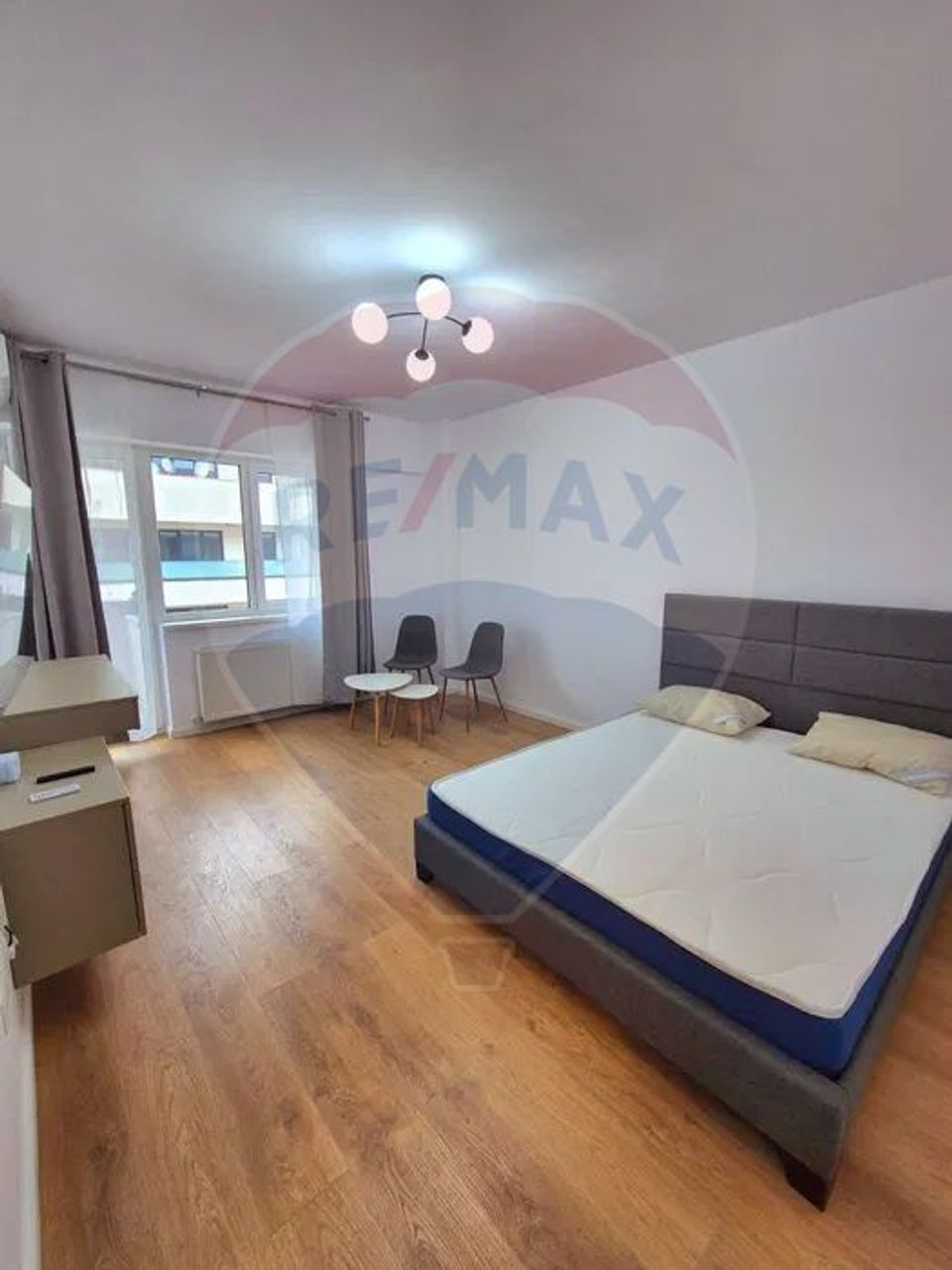 Apartament de închiriat cu o cameră Zona Nicolina