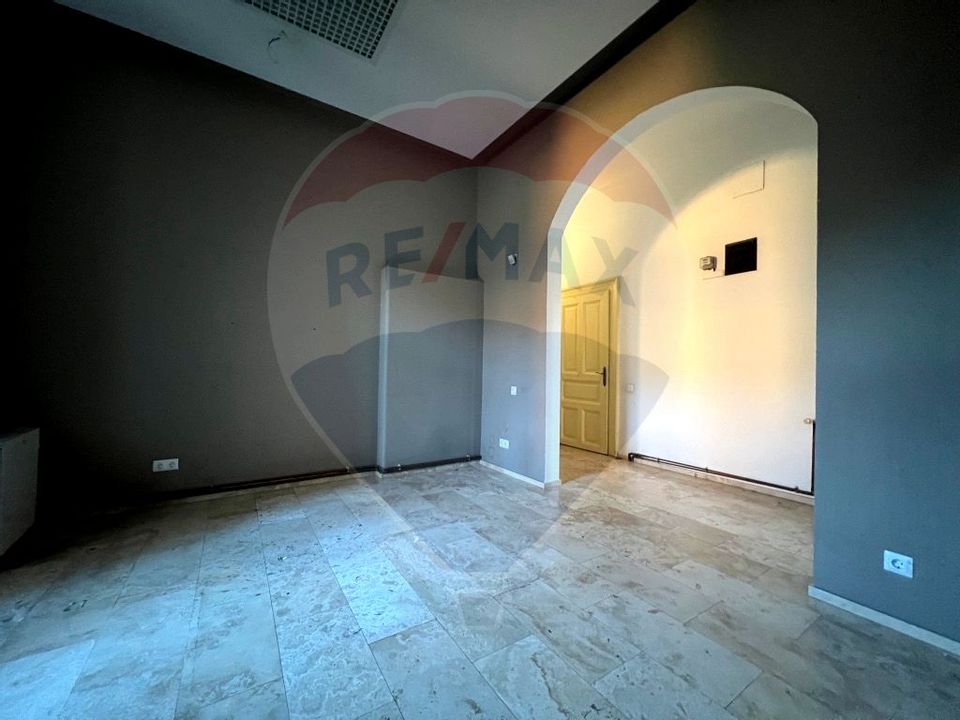 15 room House / Villa for rent, Andrei Muresanu area