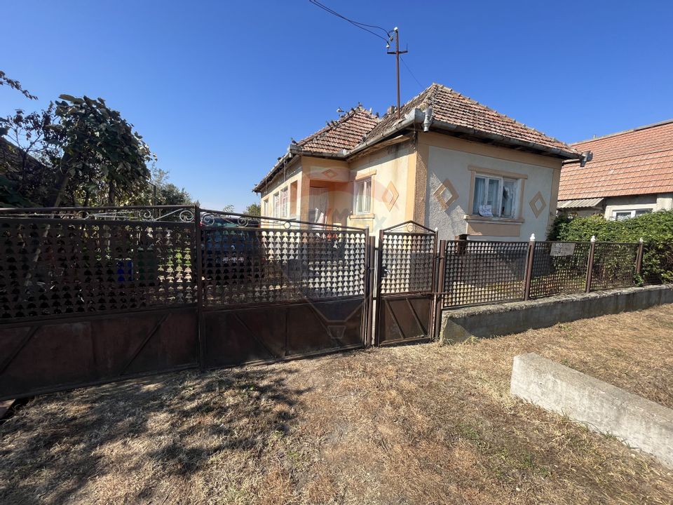 Casa de vanzare Potau(18km>Sm)19900 euro