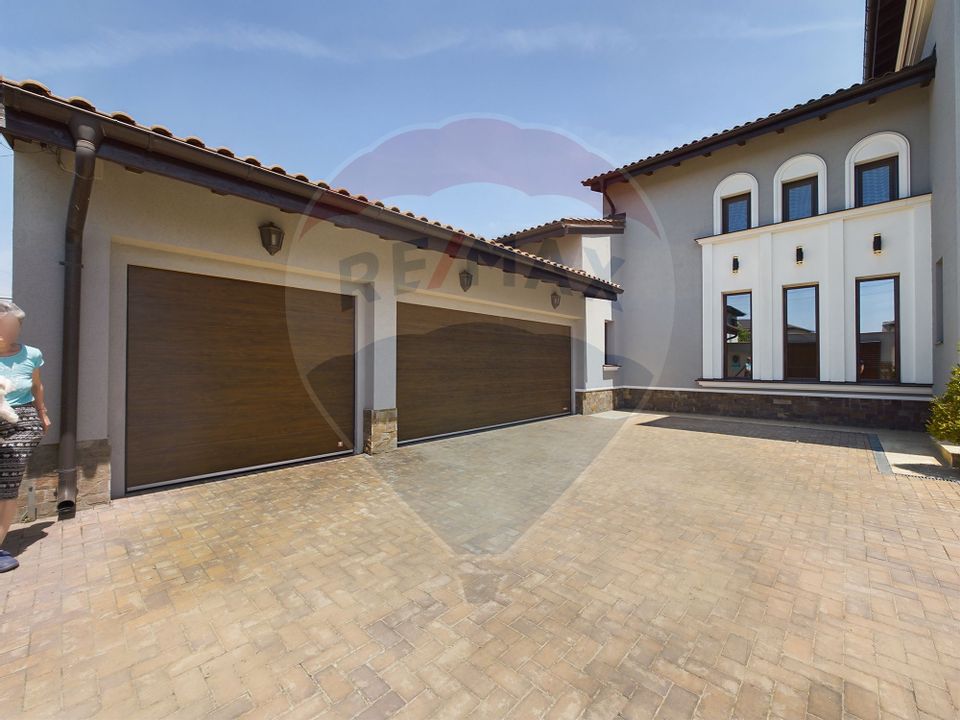 Unique Opportunity: Luxury House with Pool and Premium Finishes