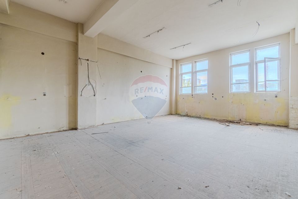 2,060sq.m Industrial Space for sale, Tractorul area