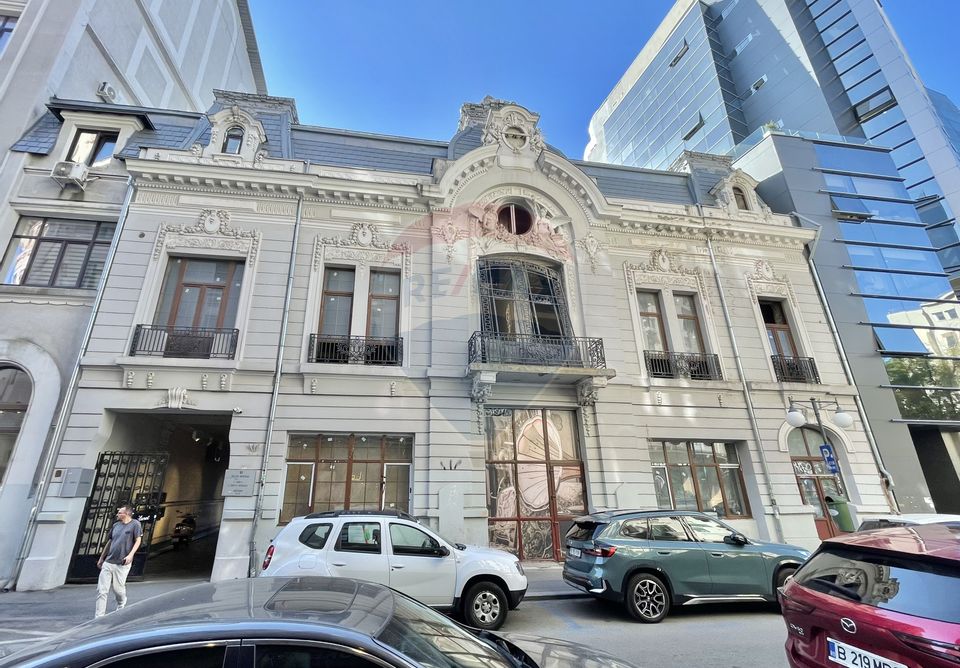 379sq.m Commercial Space for rent, Ultracentral area