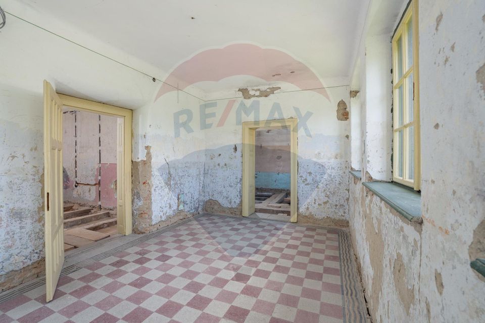 Fostă școală săsească semnată de Fritz Balthes – Bruiu, Sibiu