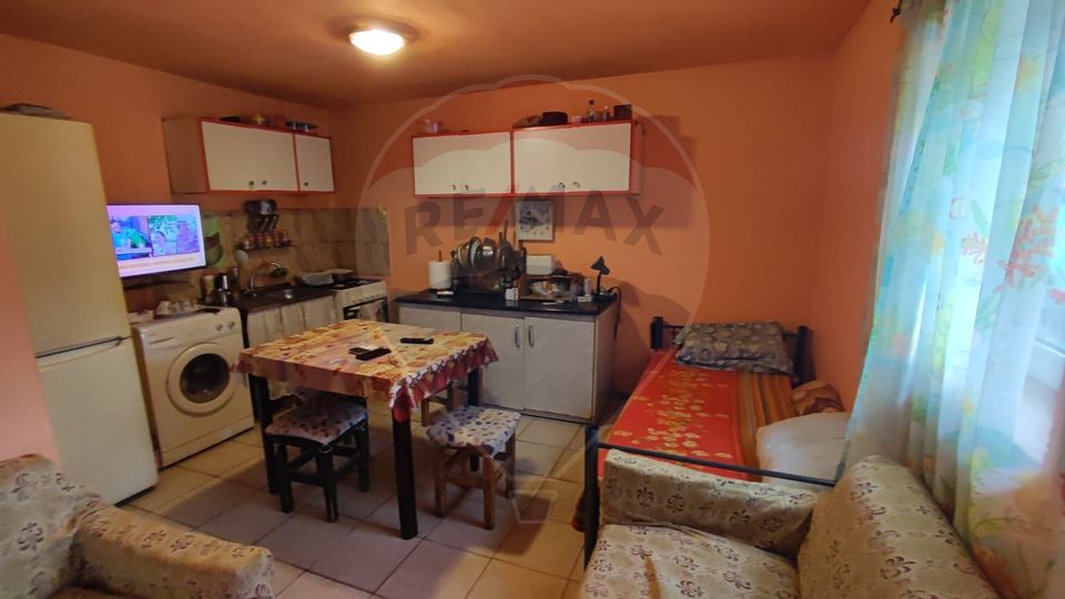 Casă cu 4 camere si teren de vânzare in com. Husasau de Tinca/Fonau