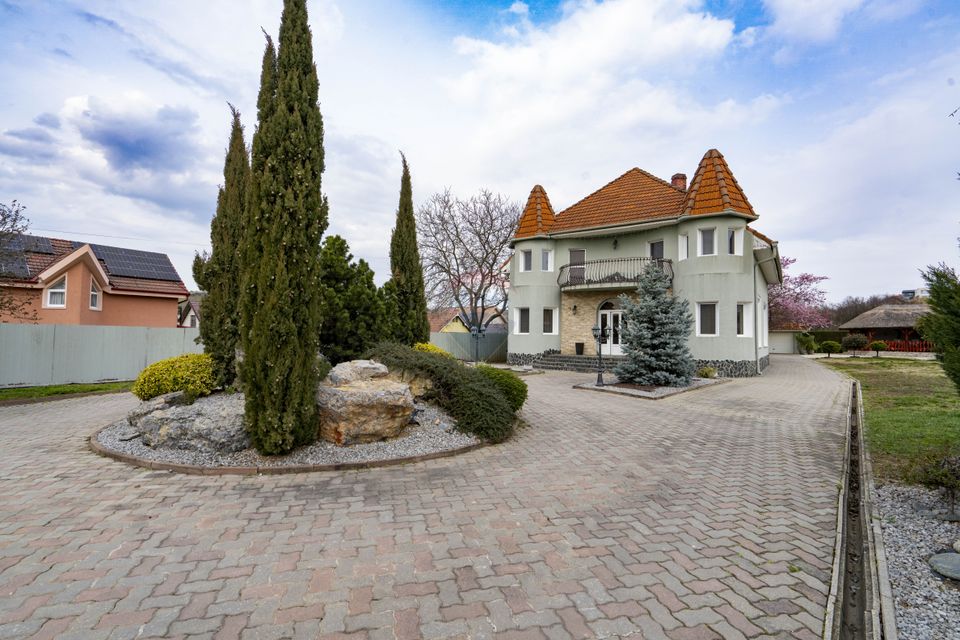 5 room House / Villa for sale, Oncea area