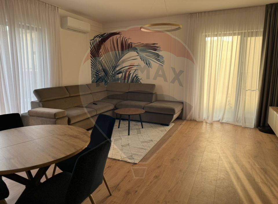 Apartament 3 camere cu curte de închiriat în Darwin Residence-Tunari