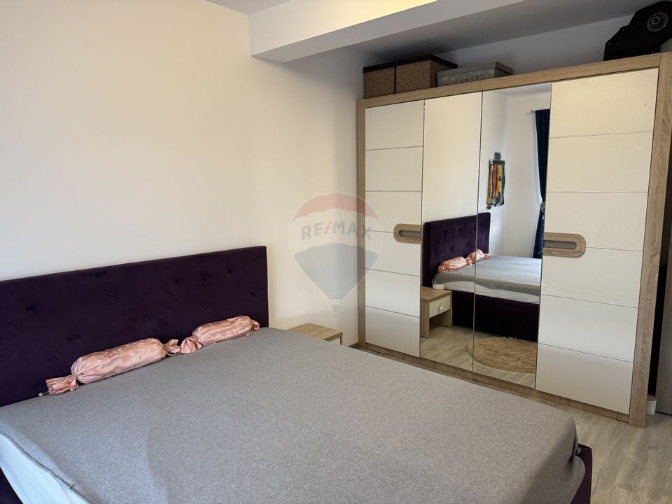 Apartament cu 2 camere de vânzare, Str. Razoare 208C