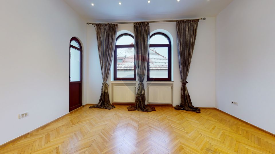 RENTED !! Rent representative offices, downtown, Brasov.