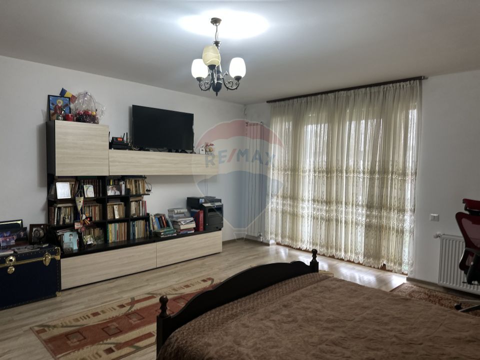 4 room House / Villa for sale