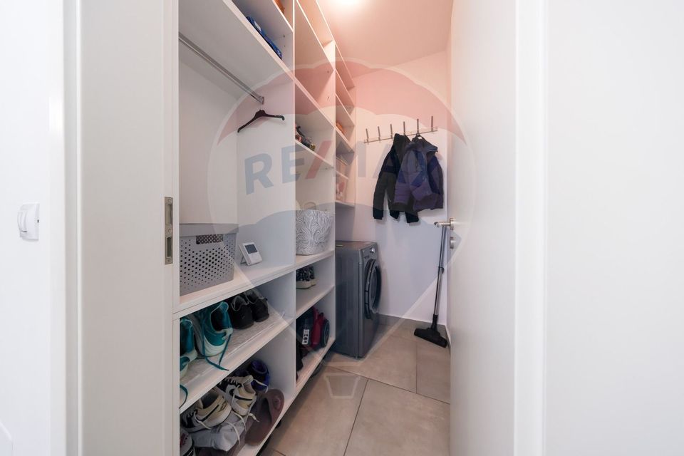 Apartament nou mobilat utilat  + parcare in Tractorul