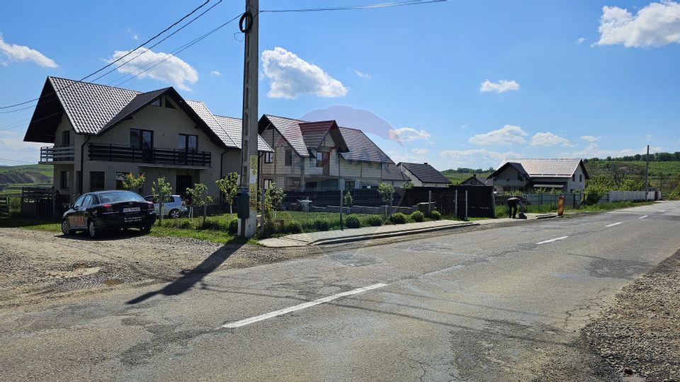 Casă / Vilă cu 5 camere de vanzare in Mihoveni Suceava